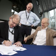 Sealing the deal: Zehetmair watches as the contract is confirmed Sealing the deal: Zehetmair watches as the contract is confirmed